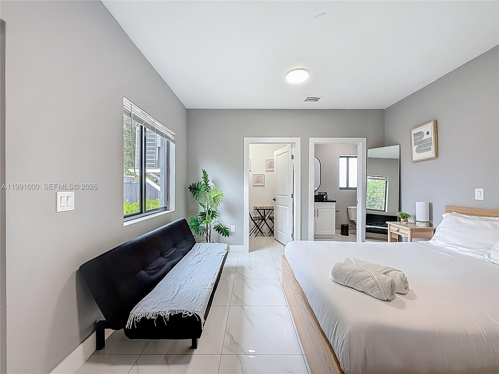   /  3456 sq. ft. $ 2026-03-30 0 Photo