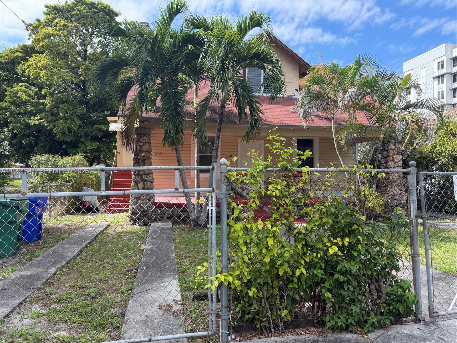   /   sq. ft. $ 2026-03-30 0 foto