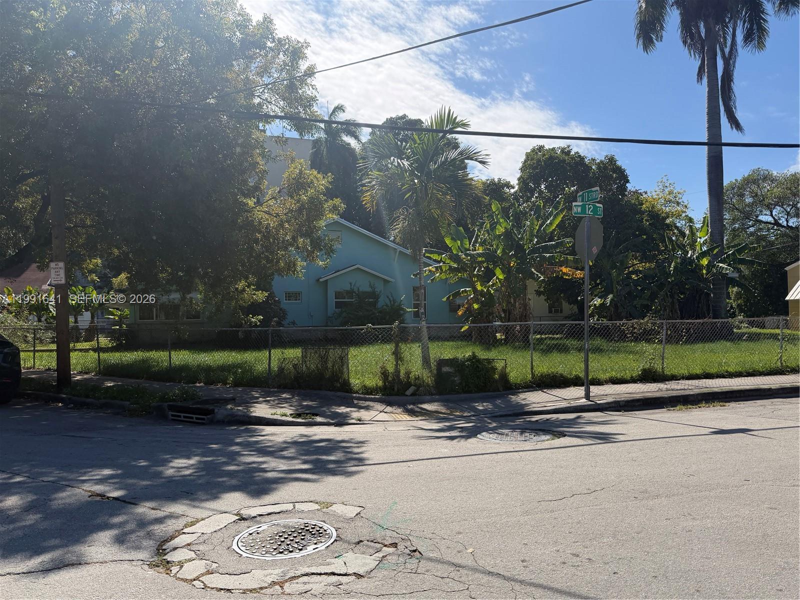   /   sq. ft. $ 2026-03-30 0 foto