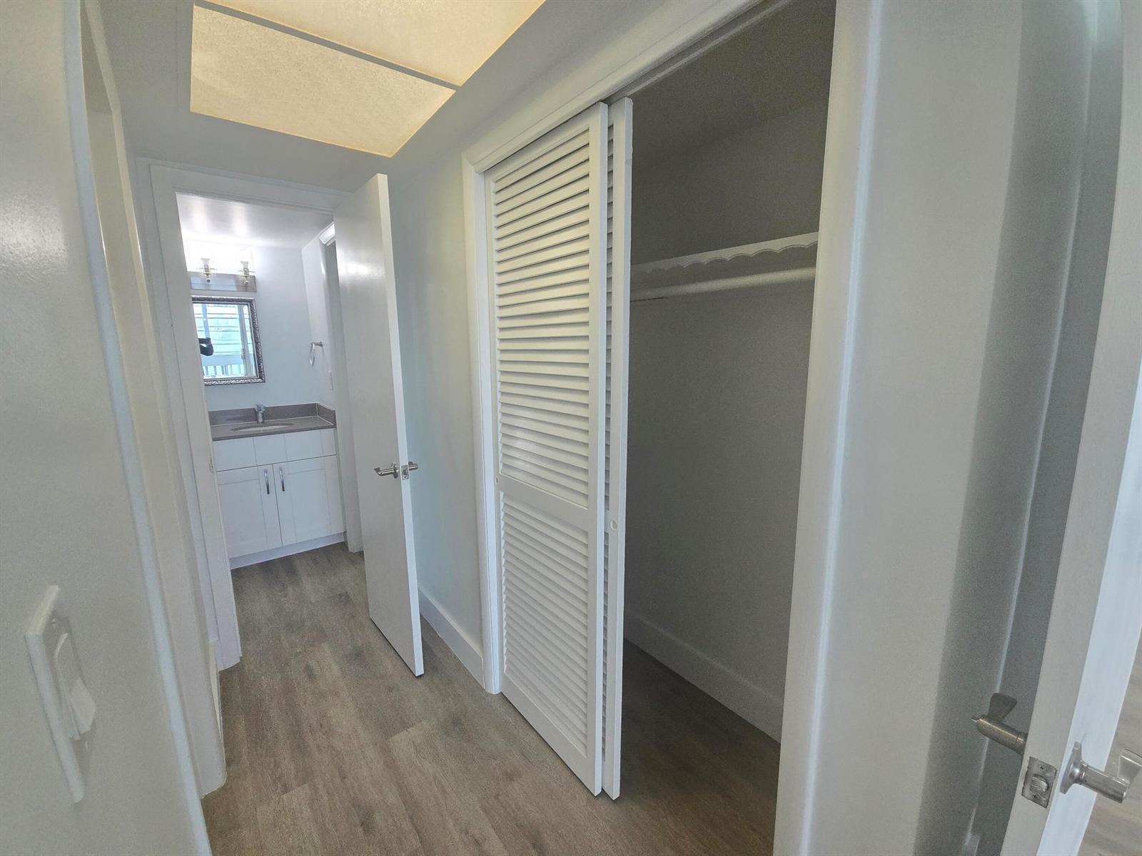 709 1 / 1 793 sq. ft. $ 2026-06-21 0 foto