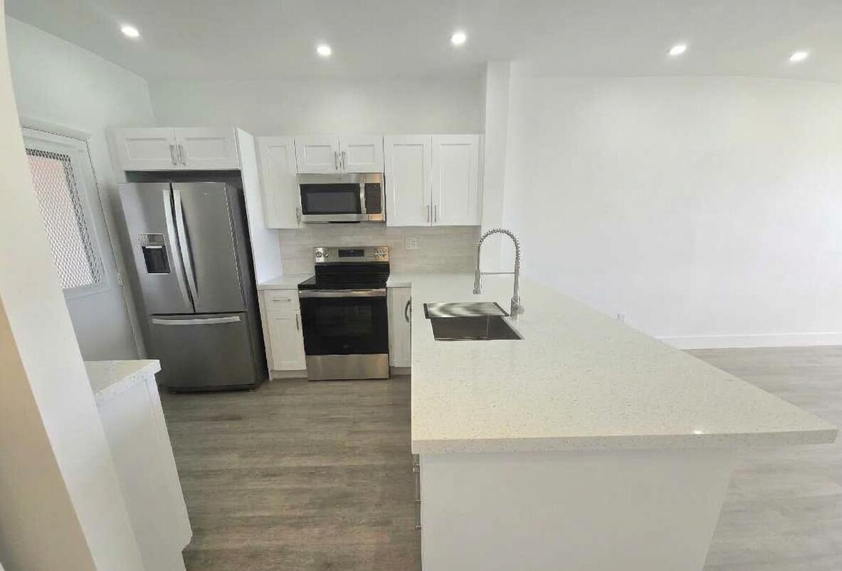 709 1 / 1 793 sq. ft. $ 2026-06-21 0 foto