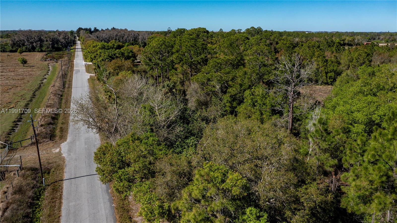 Подробнее / кв.футов $ 2026-03-30 0 Фото