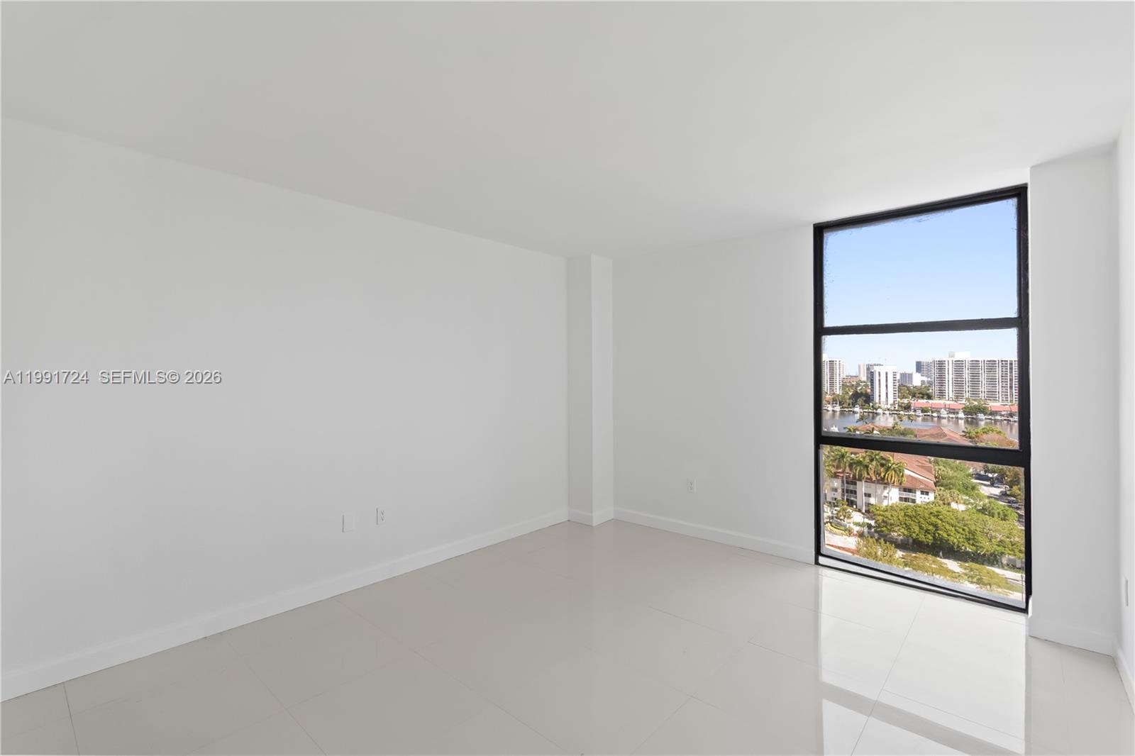 Photo of 3675 Country Club Dr  #1501, Aventura, Florida, 33180 - 