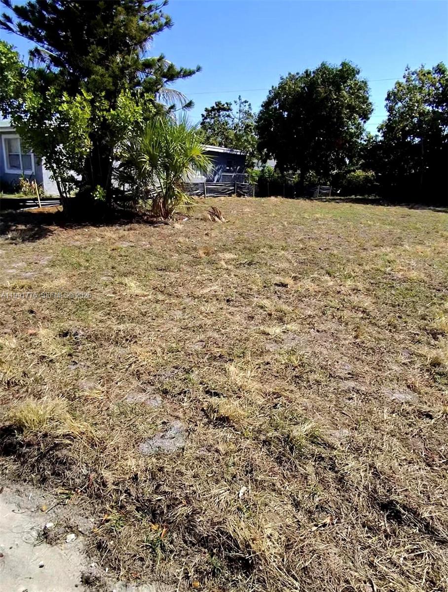   /   кв.футов $ 2026-03-30 0 Фото