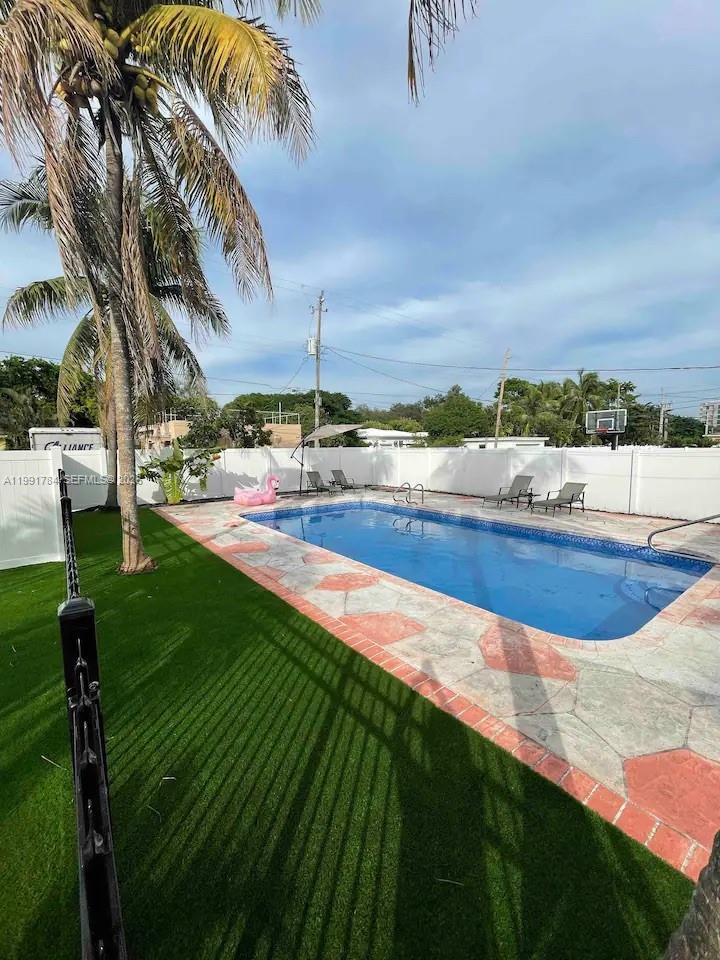   /  3603 sq. ft. $ 2026-03-30 0 foto