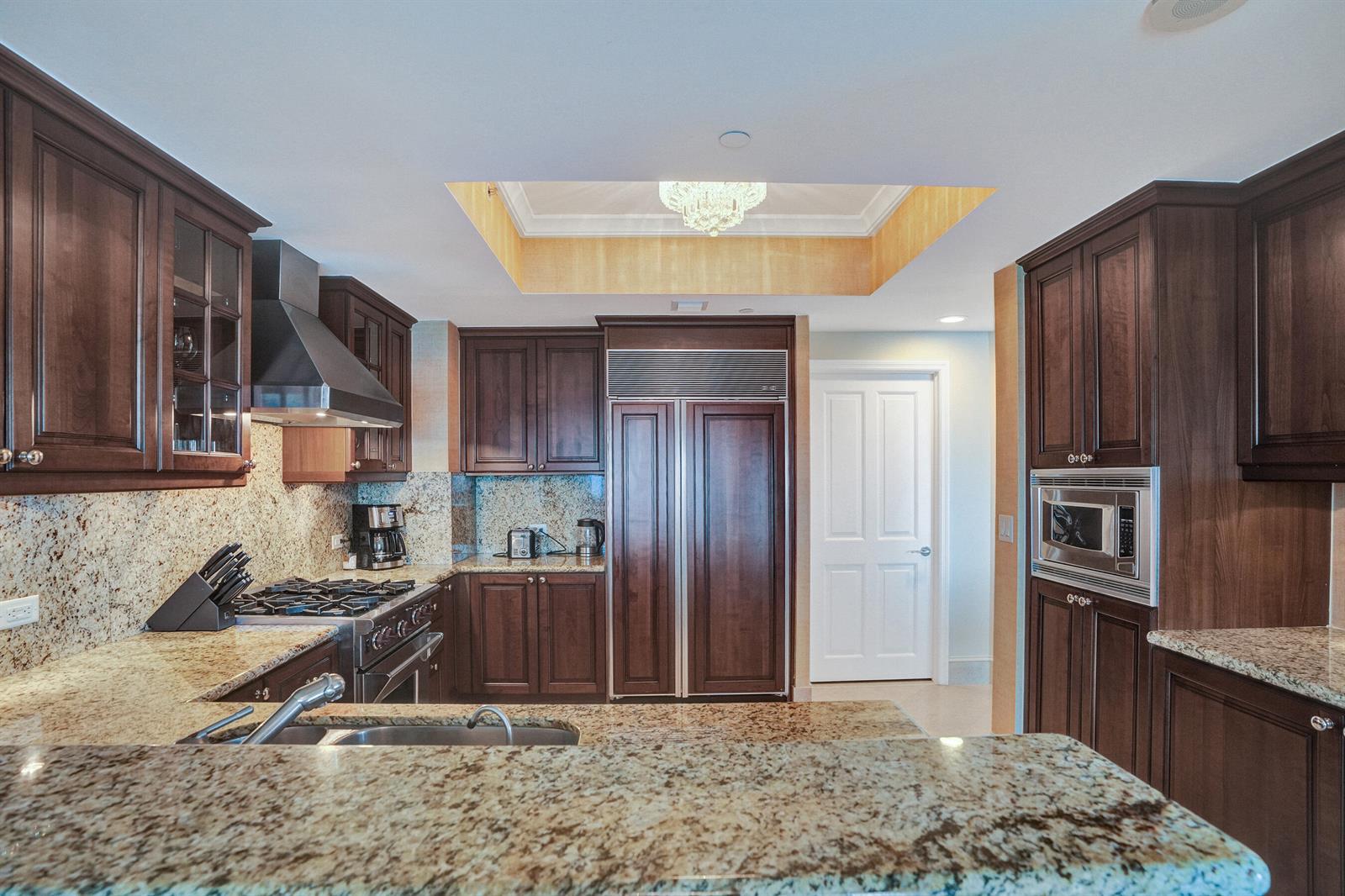 See details 3103 3 / 3 2031 sq. ft. $ 2026-05-12 0 Photo