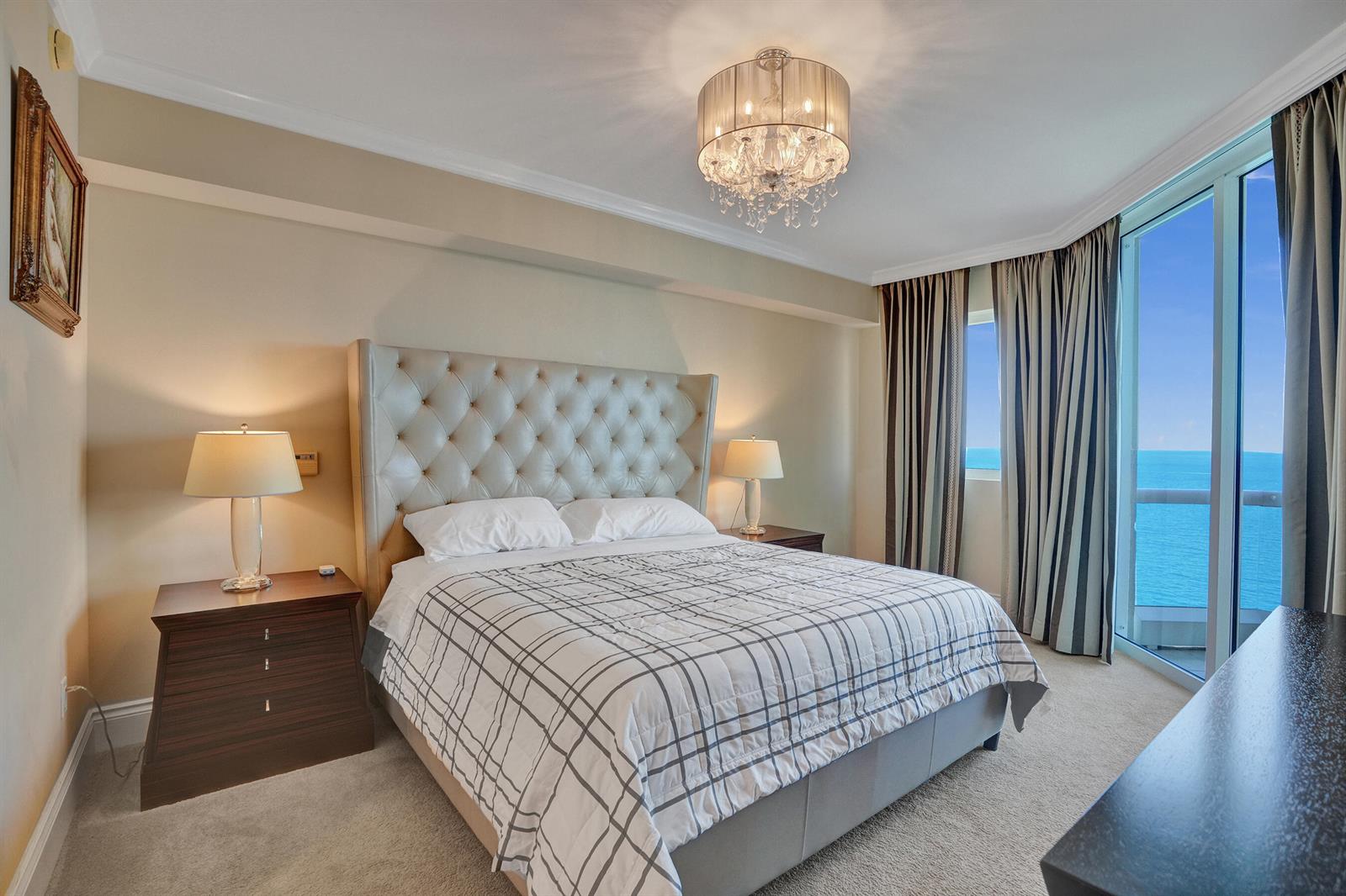 See details 3103 3 / 3 2031 sq. ft. $ 2026-05-12 0 Photo