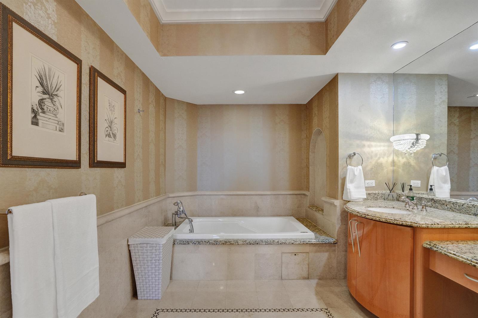 See details 3103 3 / 3 2031 sq. ft. $ 2026-05-12 0 Photo