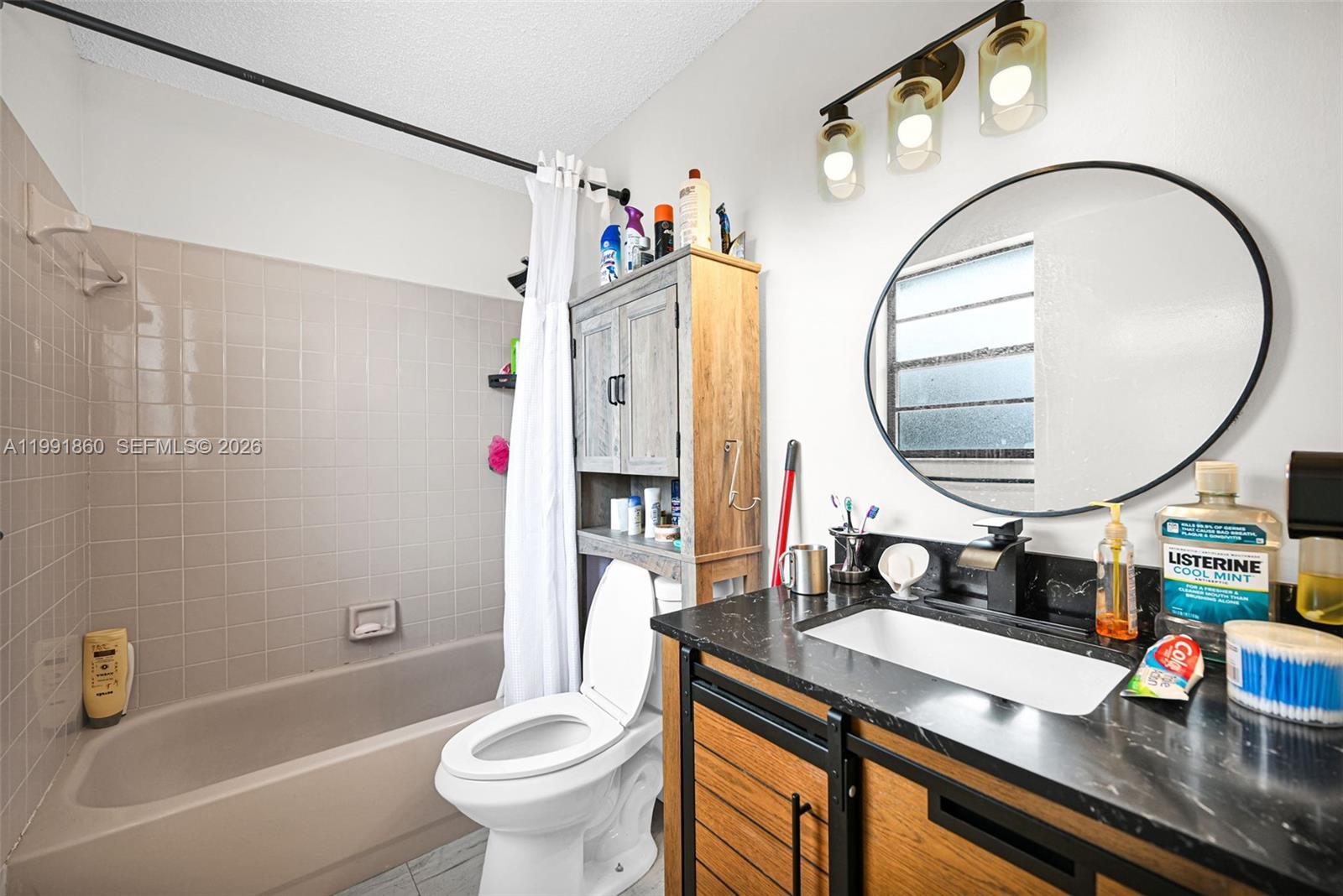   /  1944 sq. ft. $ 2026-03-30 0 Photo