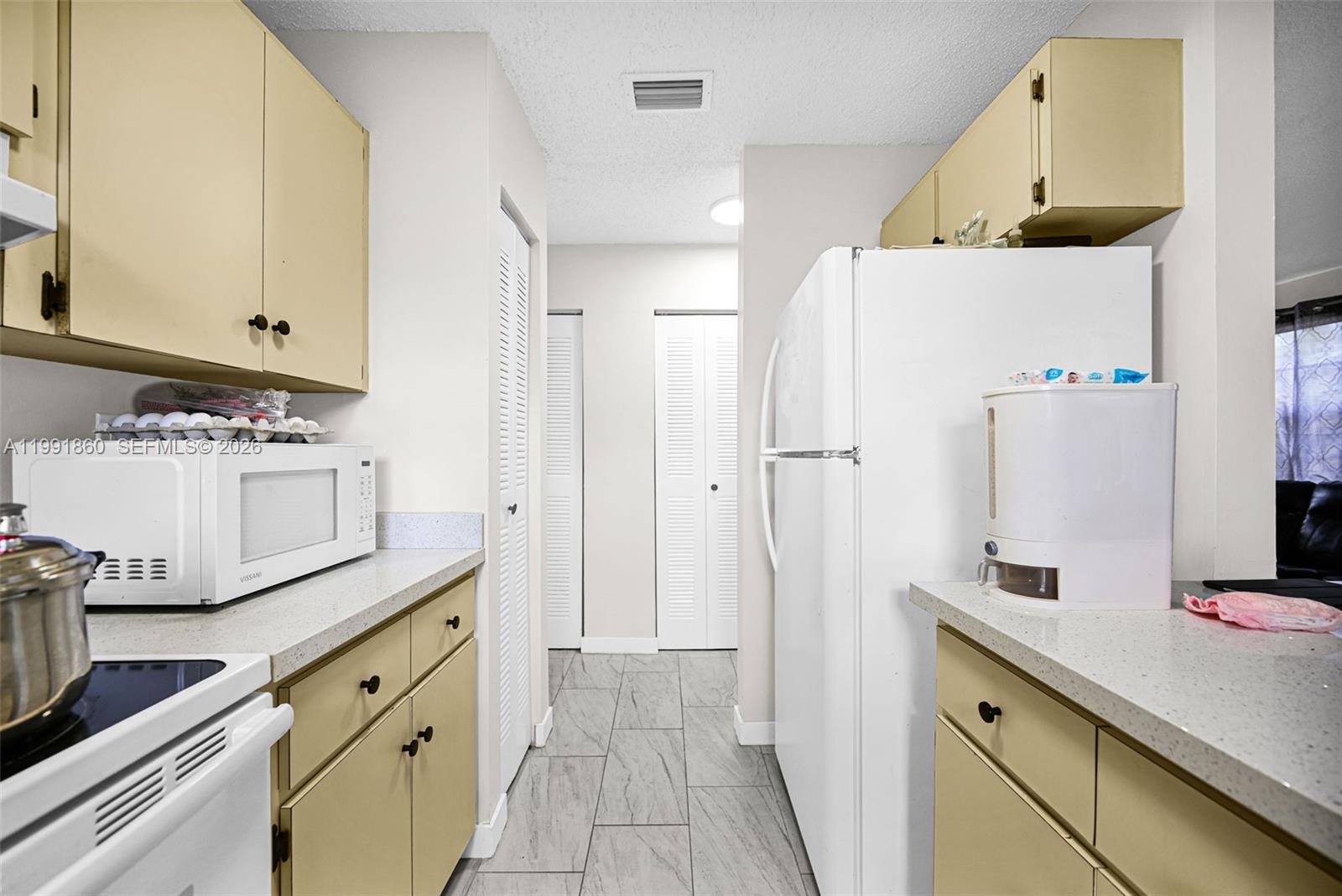   /  1944 sq. ft. $ 2026-03-30 0 Photo