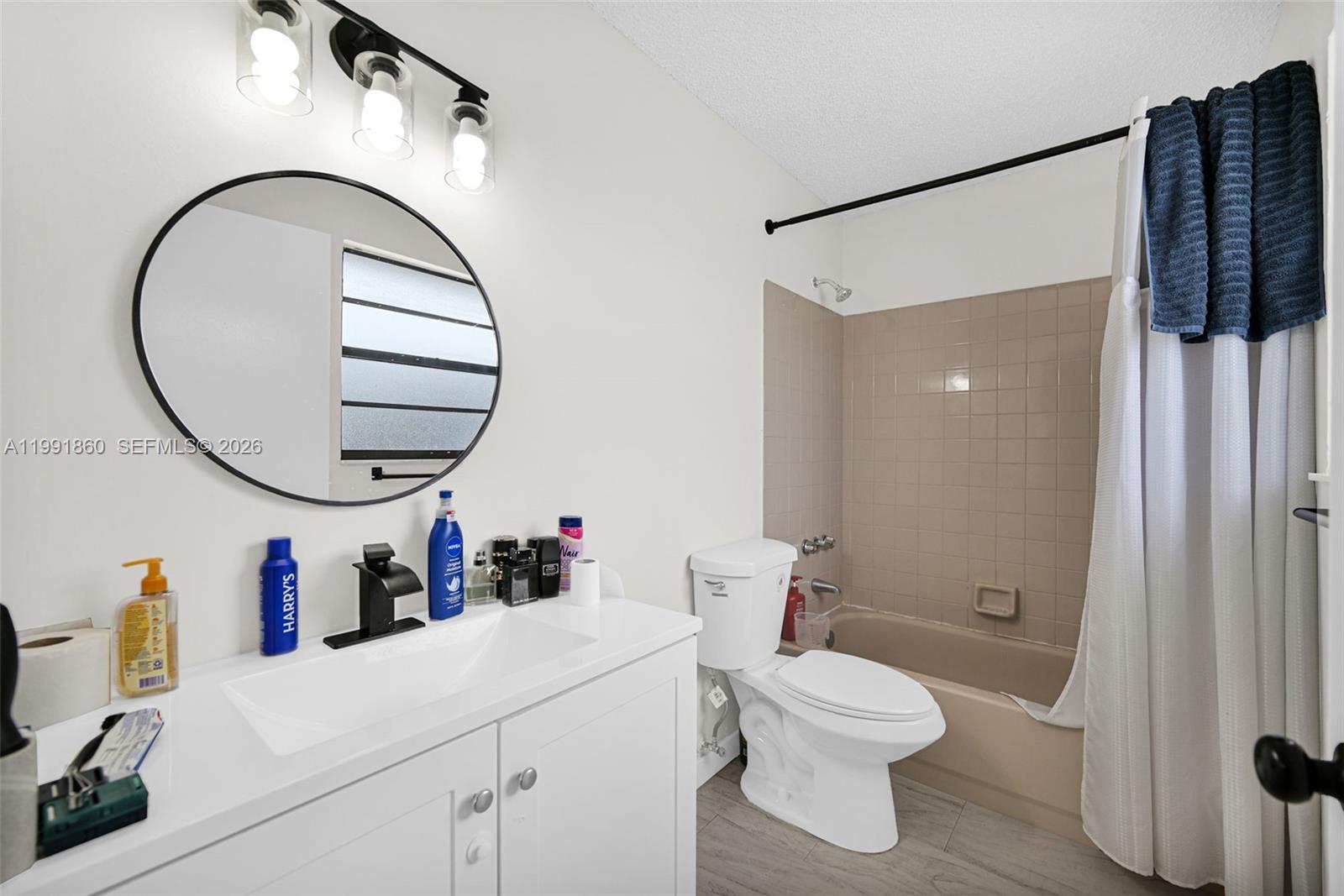   /  1944 sq. ft. $ 2026-03-30 0 Photo