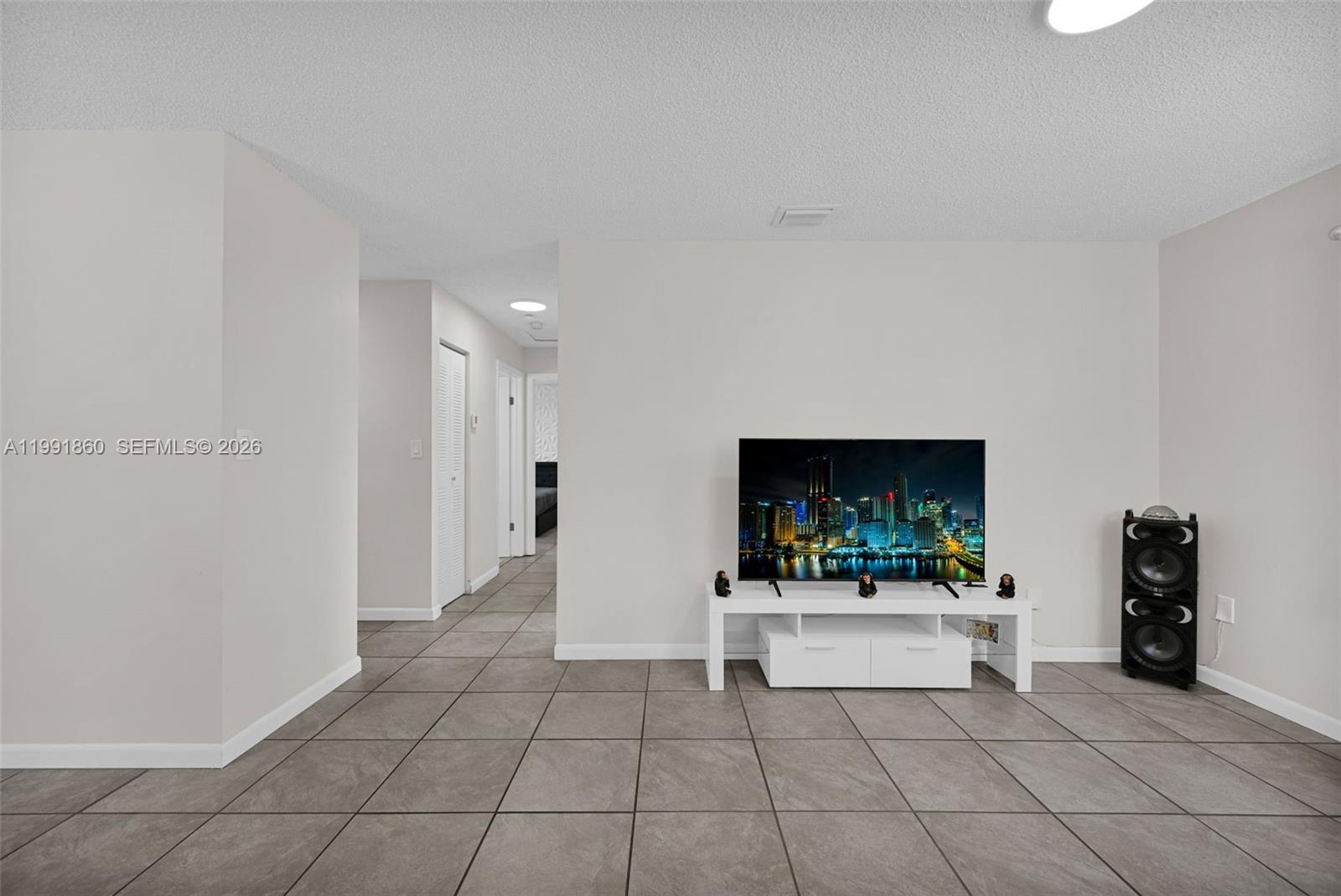   /  1944 sq. ft. $ 2026-03-30 0 Photo