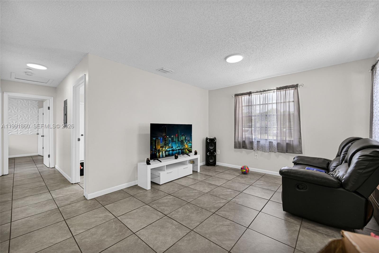   /  1944 sq. ft. $ 2026-03-30 0 Photo