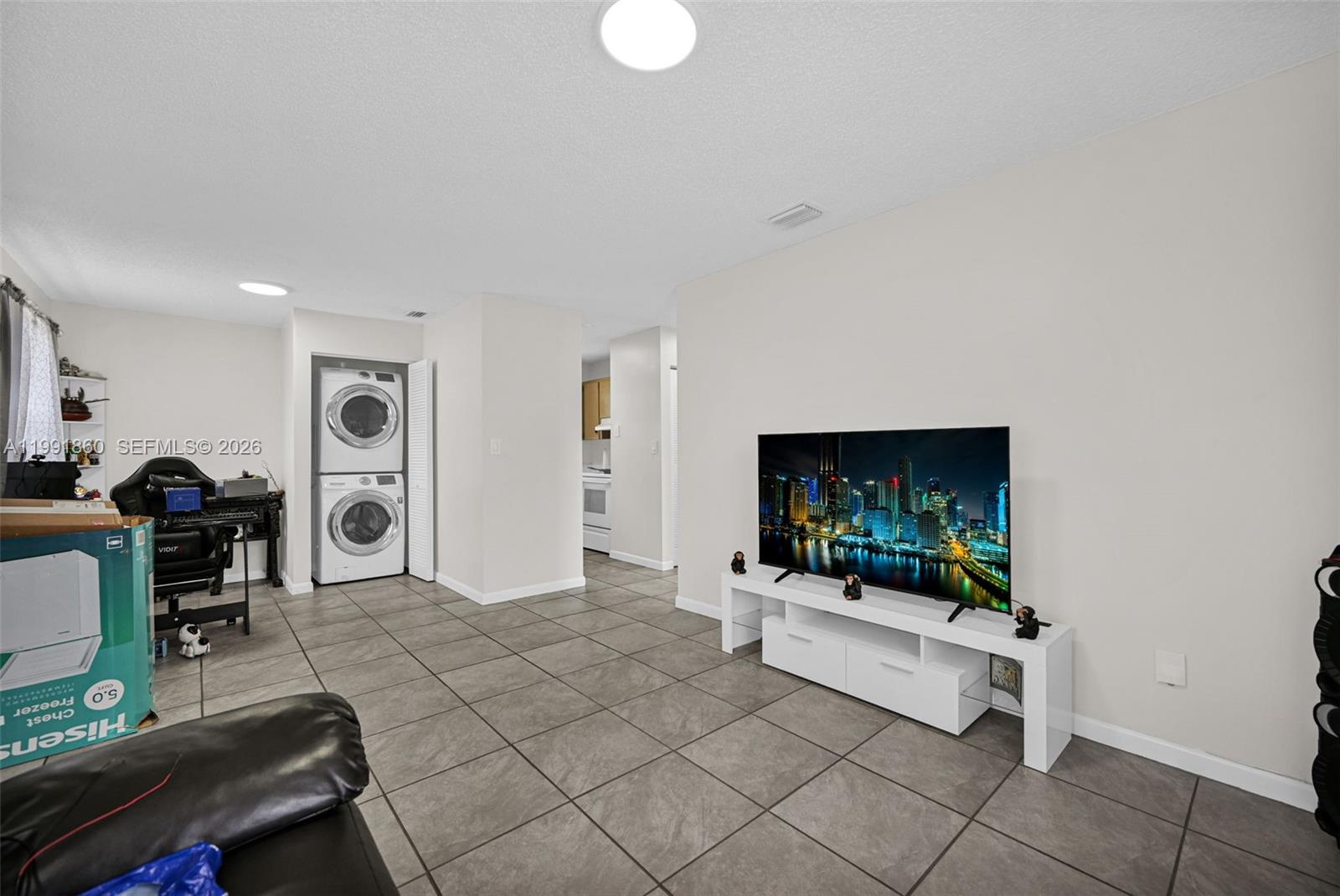  /  1944 sq. ft. $ 2026-03-30 0 Photo