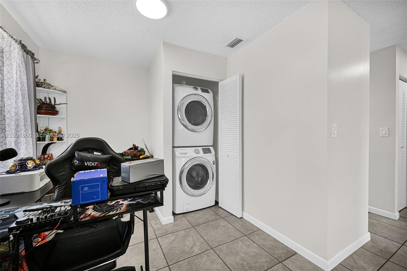   /  1944 sq. ft. $ 2026-03-30 0 Photo