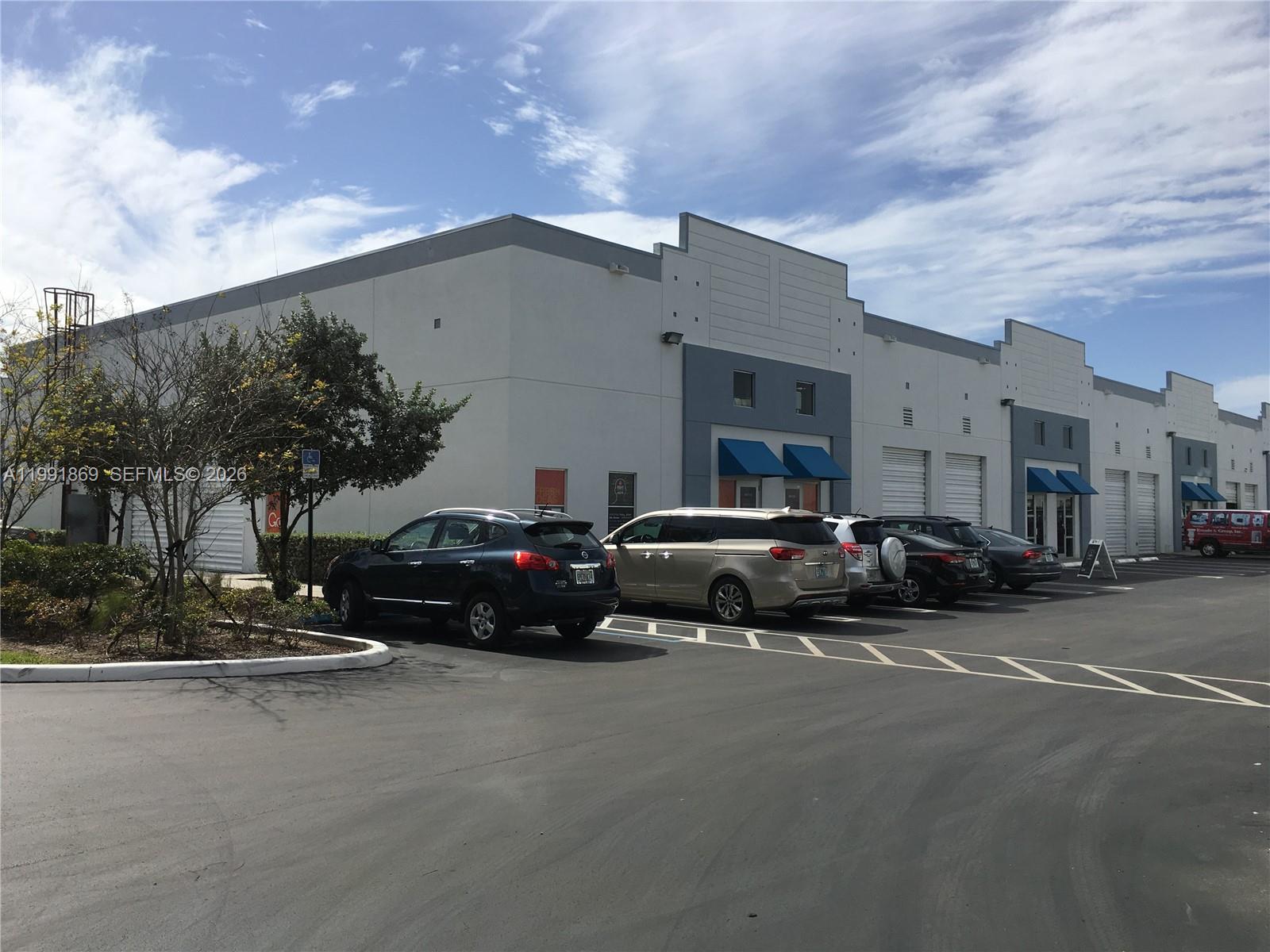 See details D-3 / sq. ft. $ 2026-03-30 0 Photo