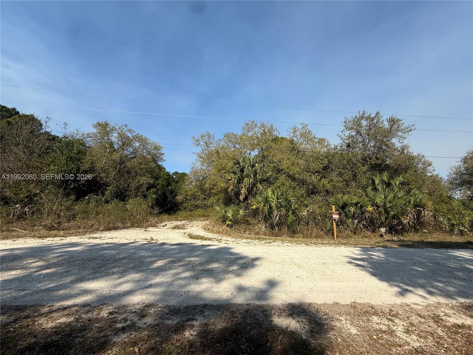   /   кв.футов $ 2026-03-31 0 Фото