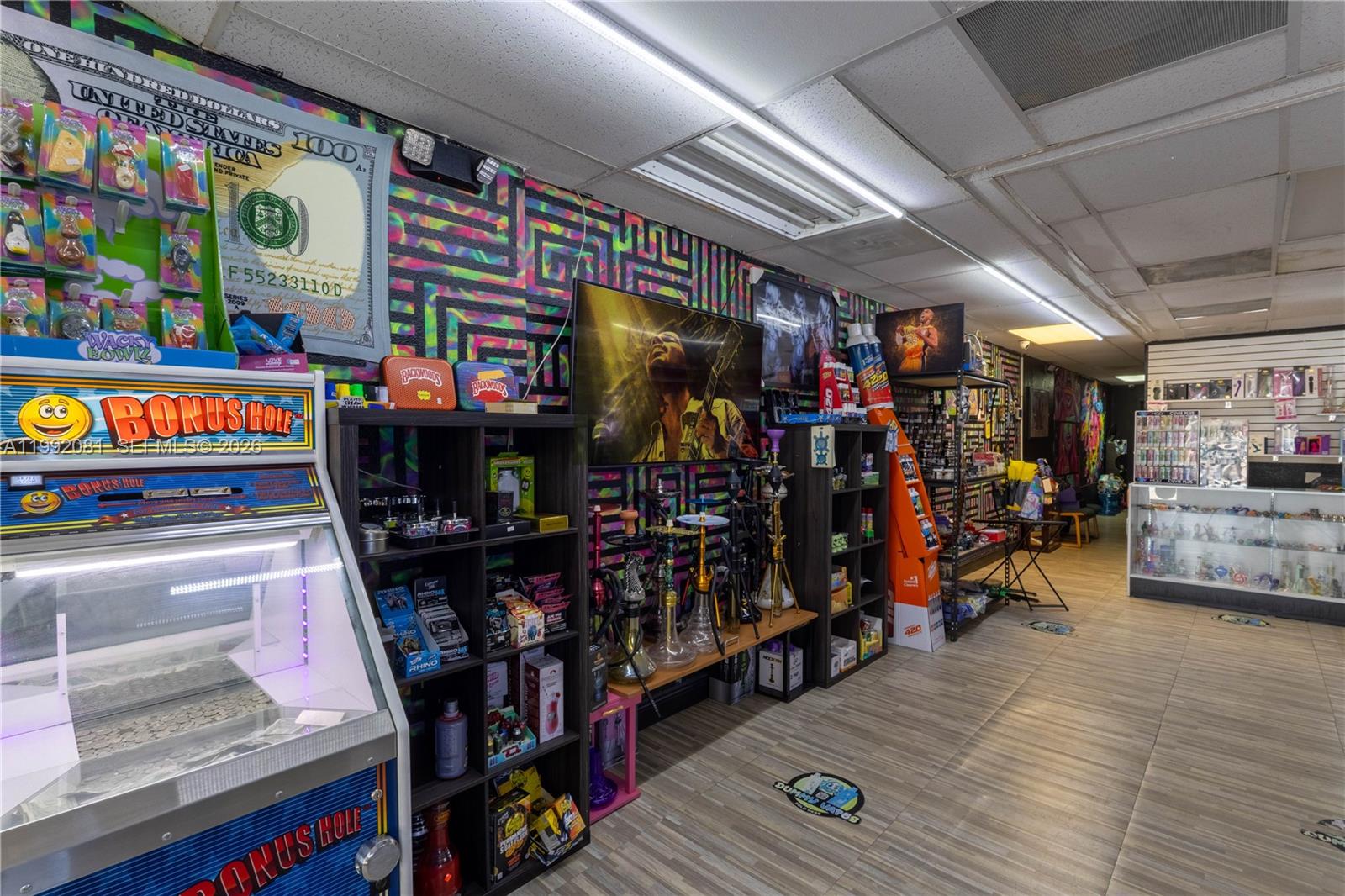   /   кв.футов $ 2026-03-31 0 Фото