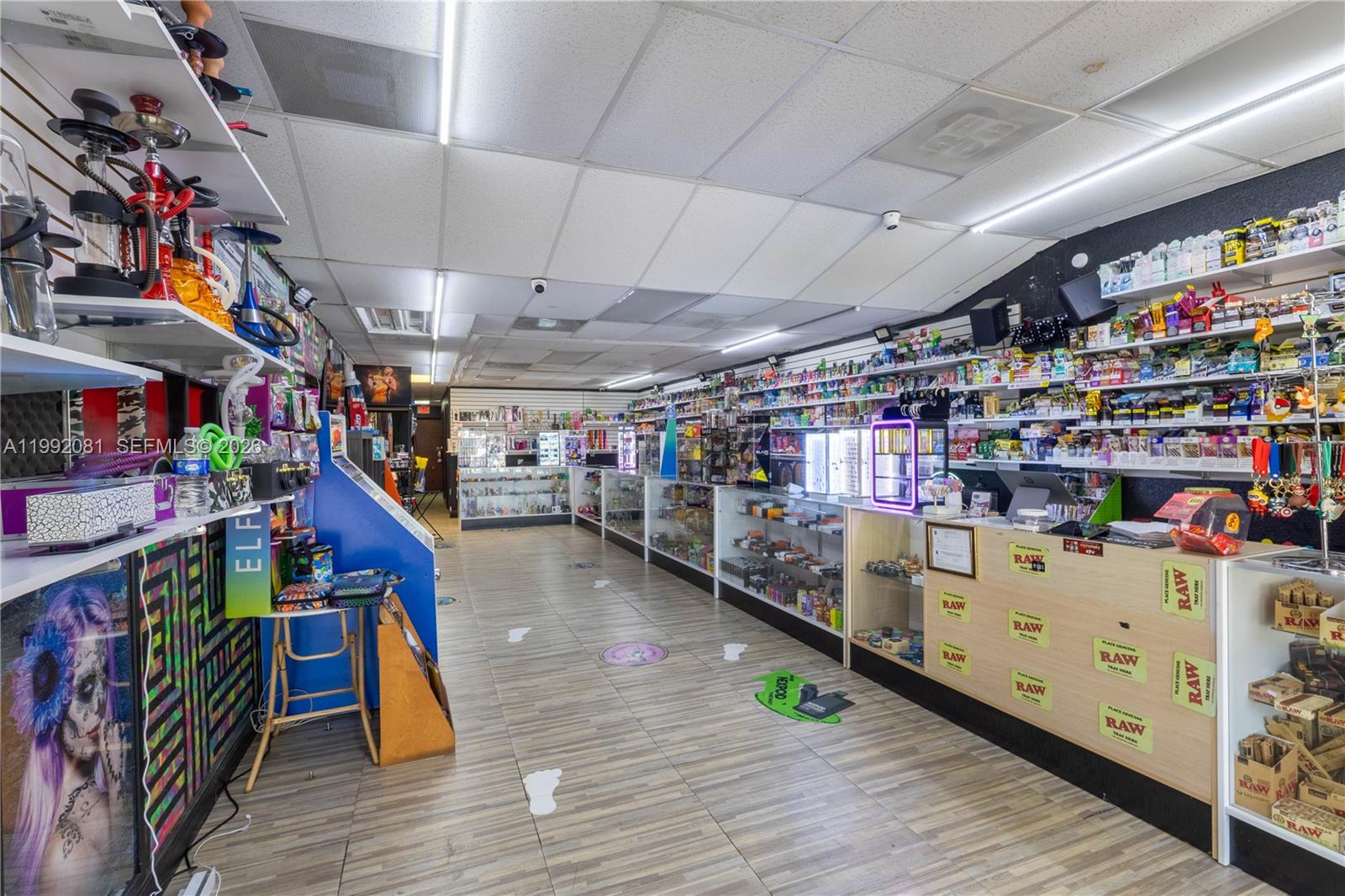   /   кв.футов $ 2026-03-31 0 Фото