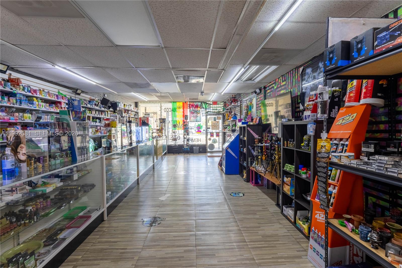   /   кв.футов $ 2026-03-31 0 Фото