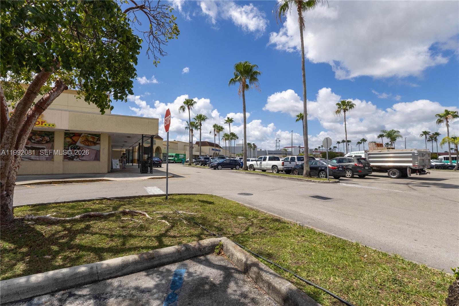   /   кв.футов $ 2026-03-31 0 Фото