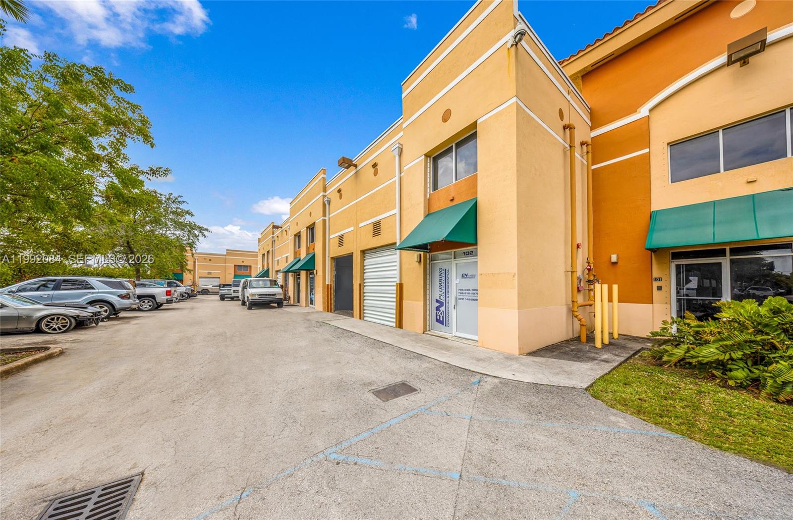 102  /   sq. ft. $ 2026-03-31 0 Photo