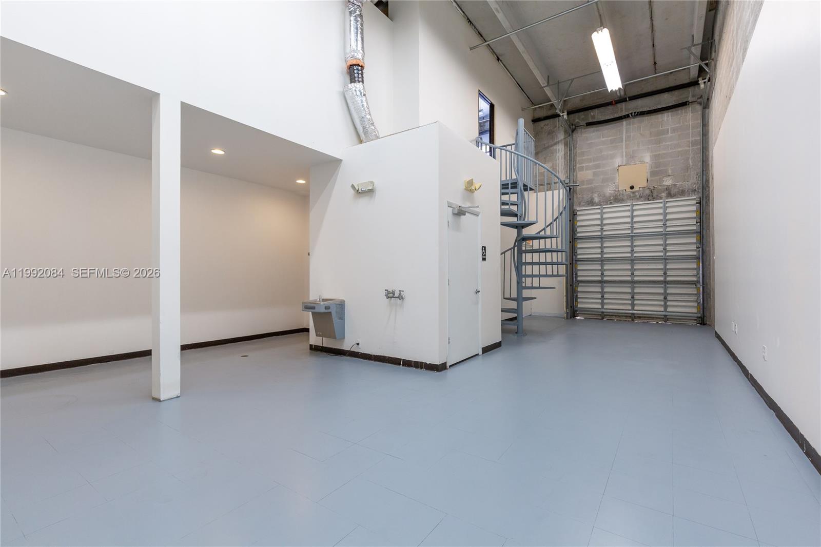 102  /   sq. ft. $ 2026-03-31 0 Photo