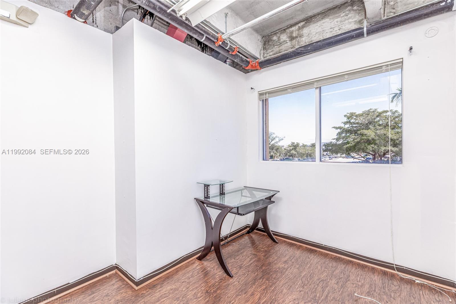 102  /   sq. ft. $ 2026-03-31 0 Photo