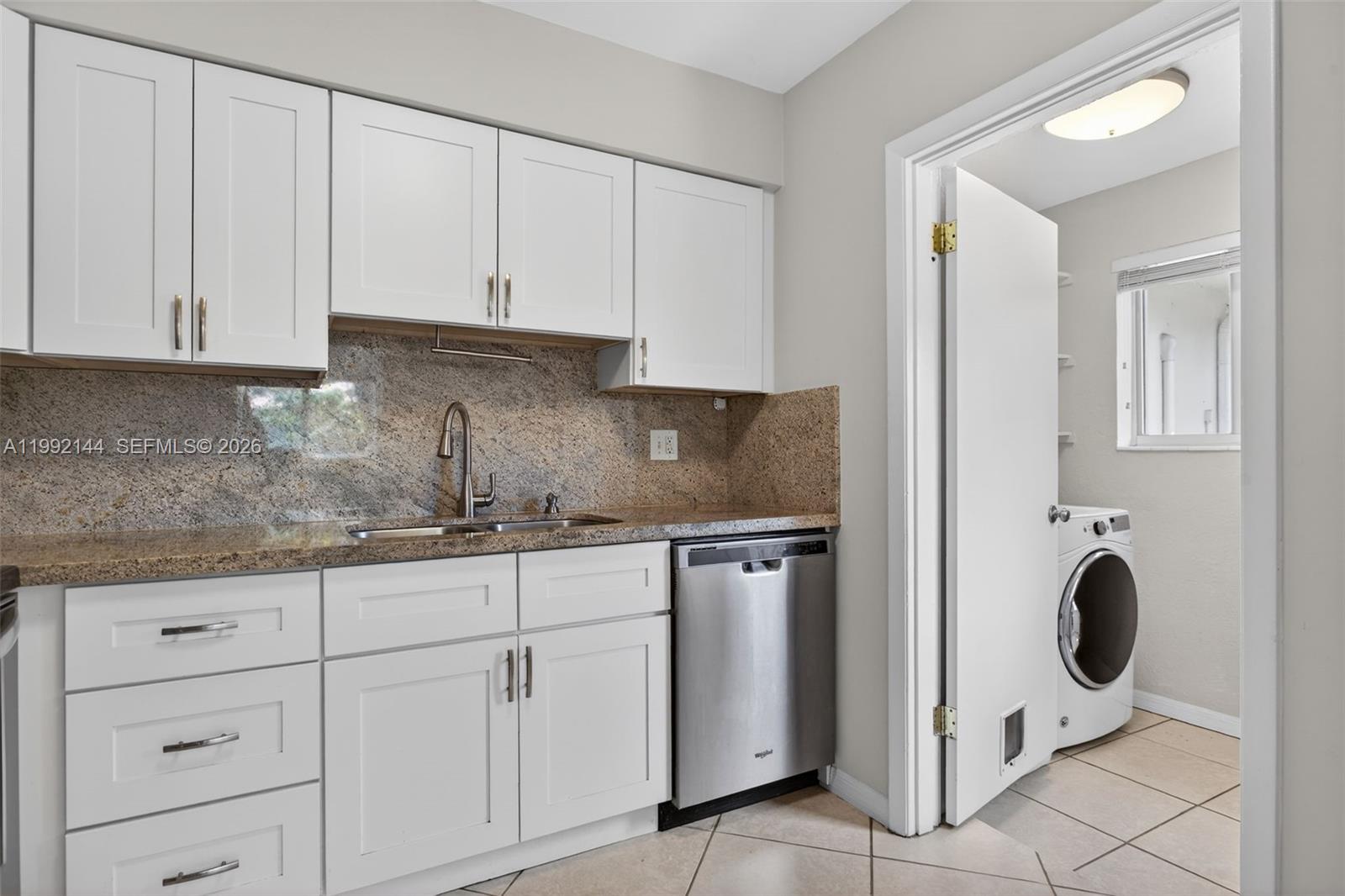   /  2729 кв.футов $ 2026-03-31 0 Фото