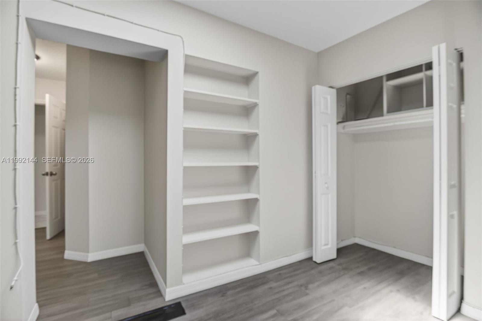   /  2729 кв.футов $ 2026-03-31 0 Фото