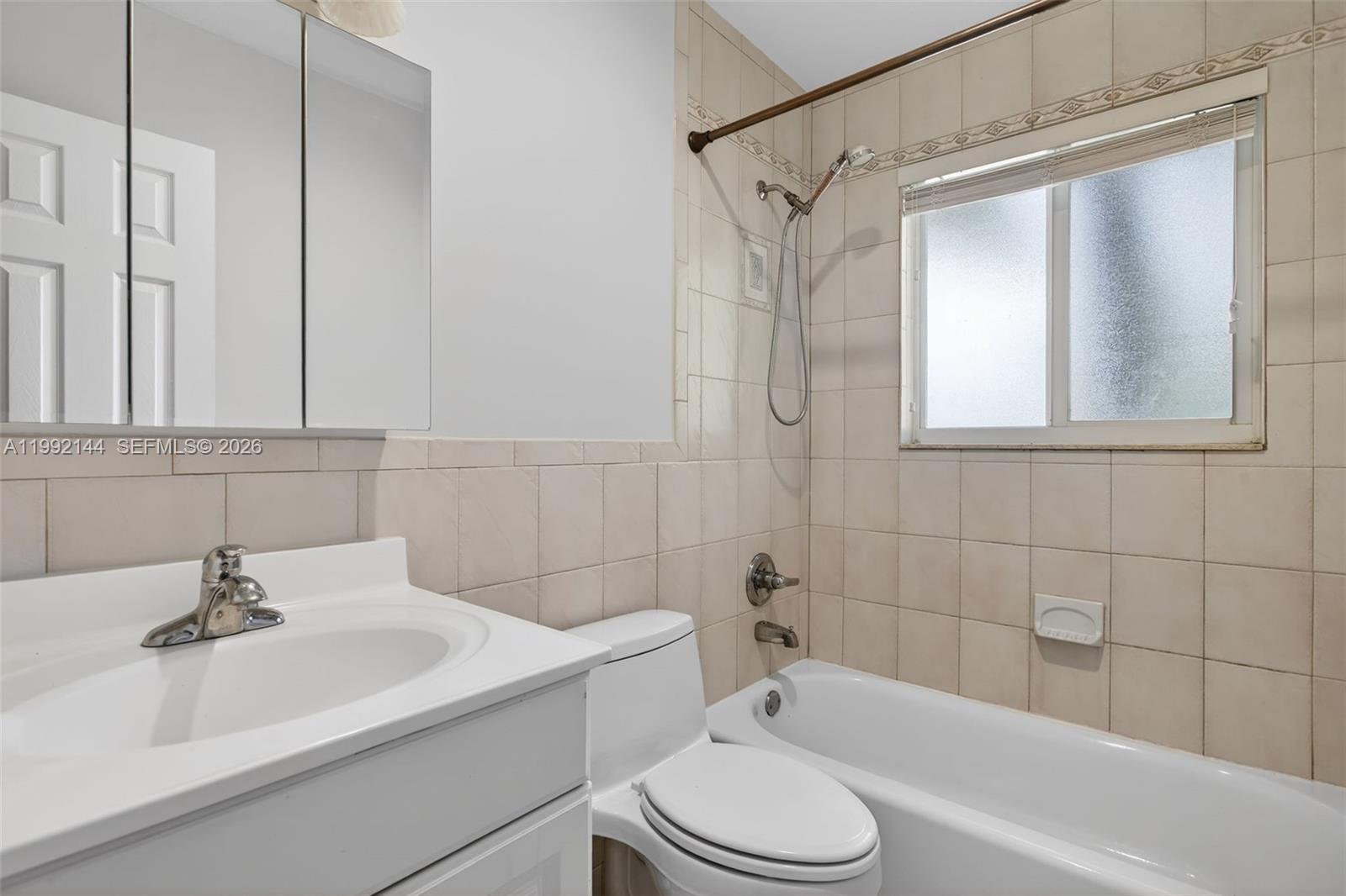   /  2729 кв.футов $ 2026-03-31 0 Фото