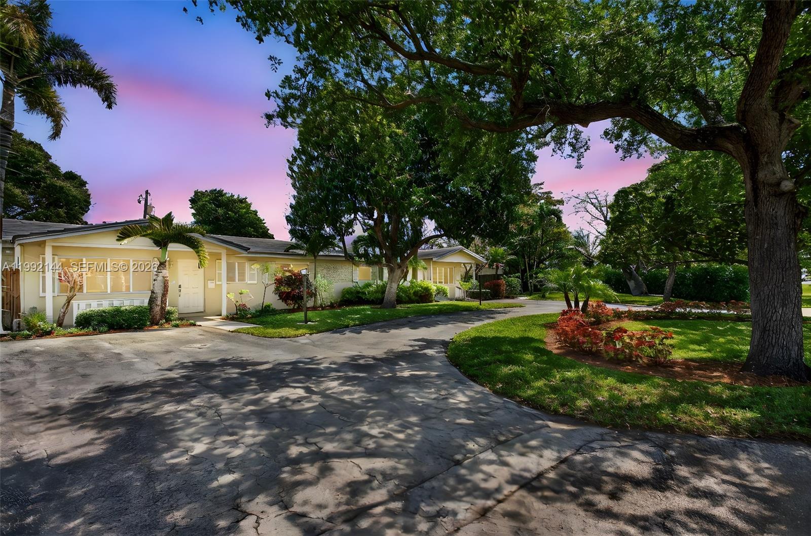   /  2729 кв.футов $ 2026-03-31 0 Фото