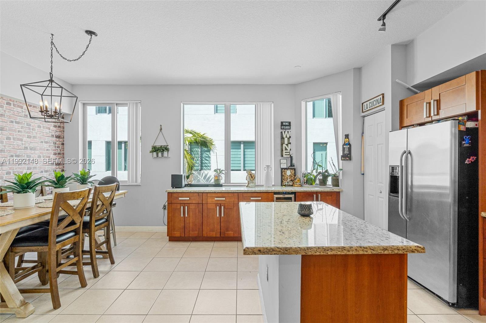 Photo of 2134 Van Buren St (2134), Hollywood, Florida, 33020 - Kitchen and breakfast area