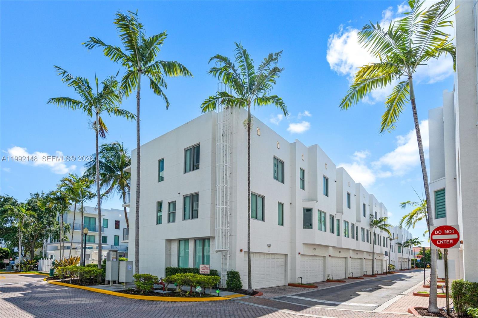 Photo of 2134 Van Buren St (2134), Hollywood, Florida, 33020 - Building exterior