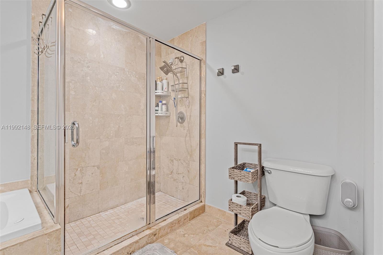 Photo of 2134 Van Buren St (2134), Hollywood, Florida, 33020 - Full bathroom
