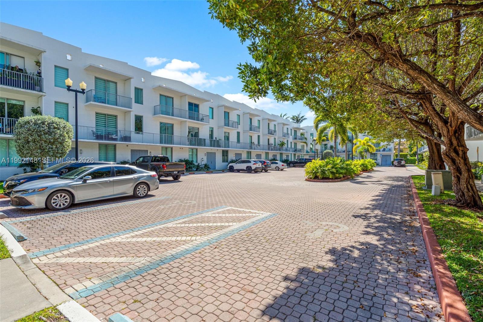 Photo of 2134 Van Buren St (2134), Hollywood, Florida, 33020 - Community parking