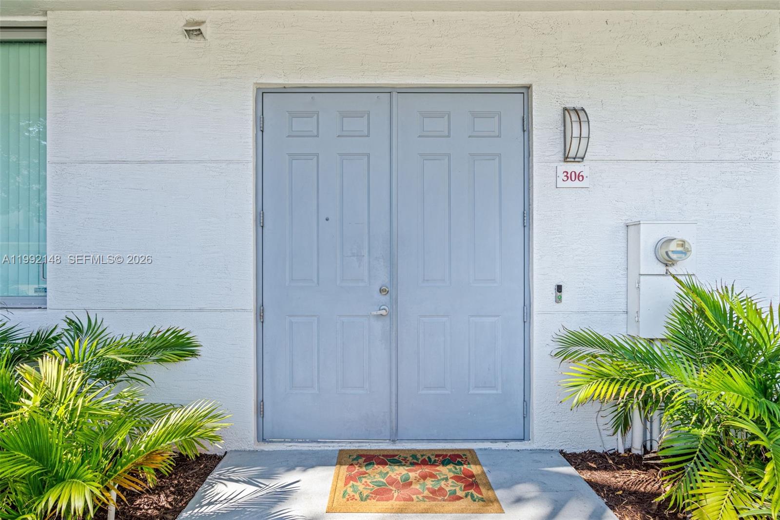 Photo of 2134 Van Buren St (2134), Hollywood, Florida, 33020 - Front entrance