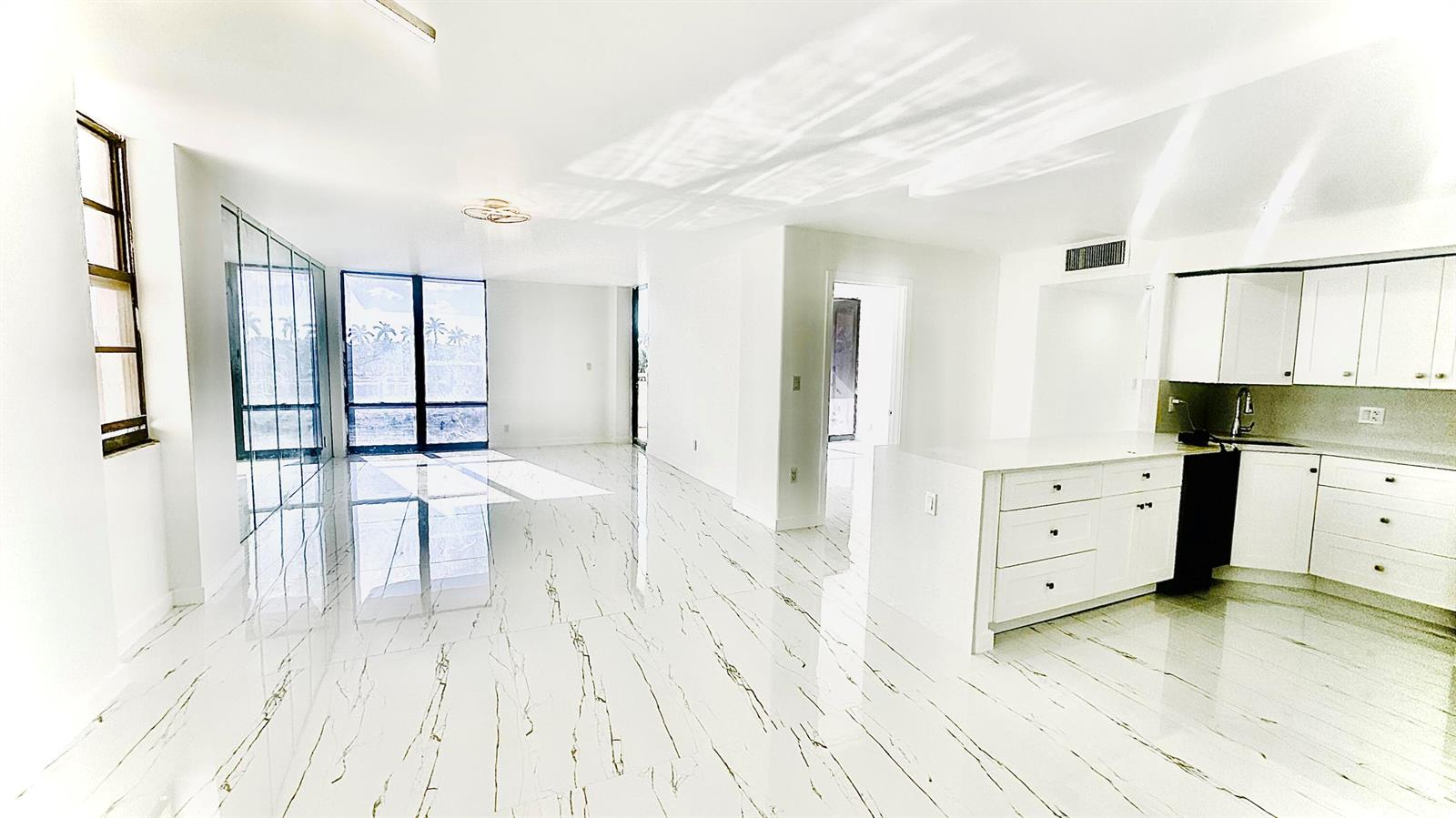 Photo of 1600 Ocean  #4a, Hollywood, Florida, 33019 - Living/Dining Room