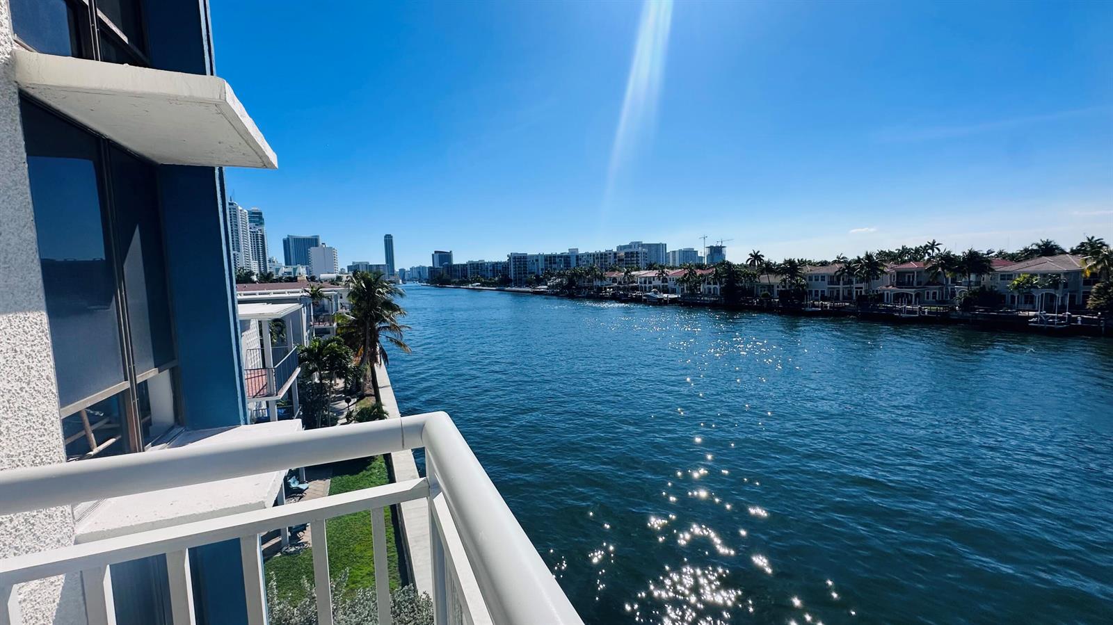 Photo of 1600 Ocean  #4a, Hollywood, Florida, 33019 - Balcony