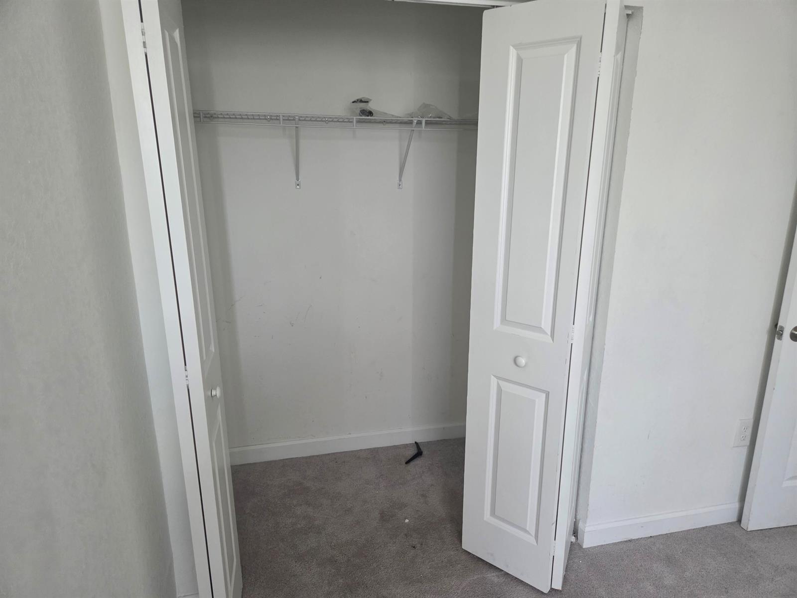 Ver detalles 23317 3 / 1545 sq. ft. $ 2026-04-19 0 foto