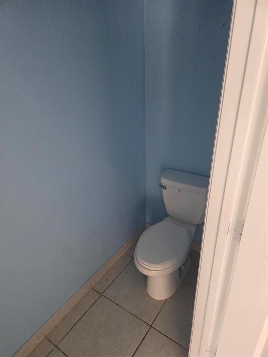 Ver detalles 23317 3 / 1545 sq. ft. $ 2026-04-19 0 foto