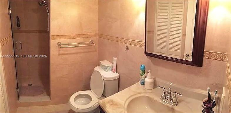 Photo of 1865 Ocean Dr  #2B, Hallandale Beach, Florida, 33009 - 