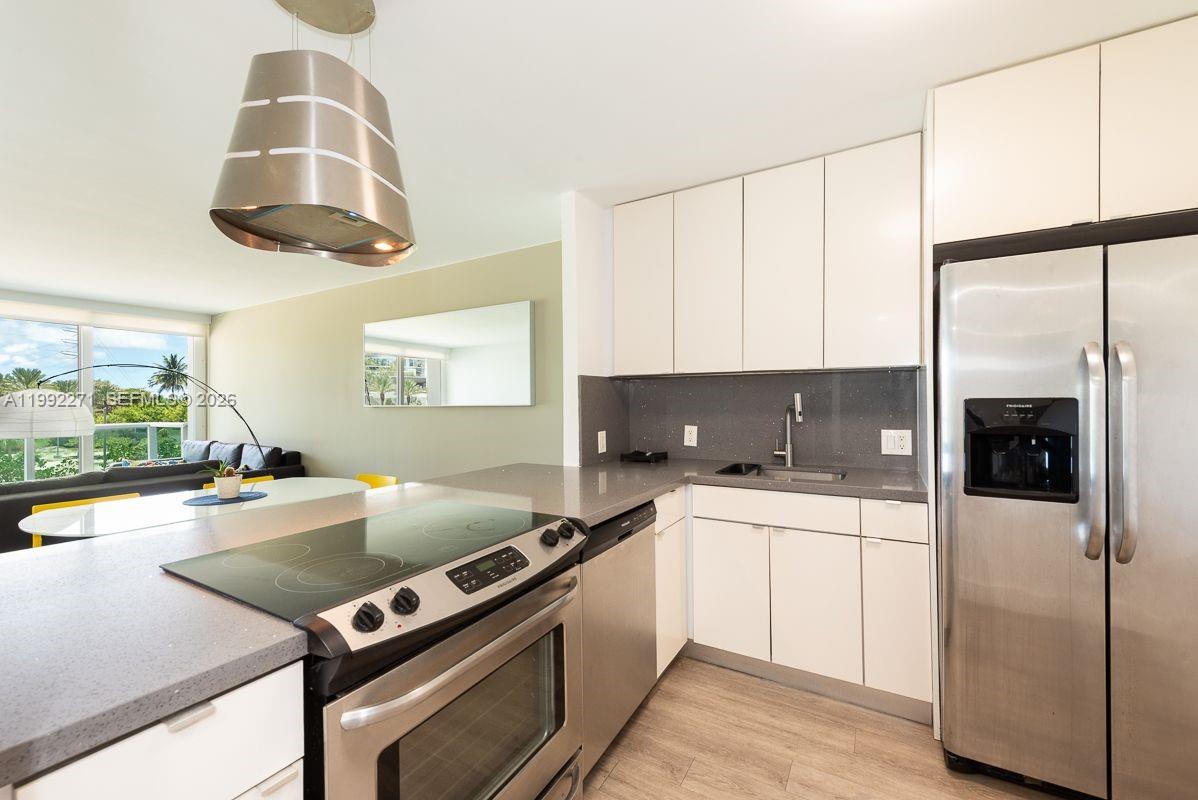 See details 210 1 / 2 991 sq. ft. $ 2026-04-23 0 Photo