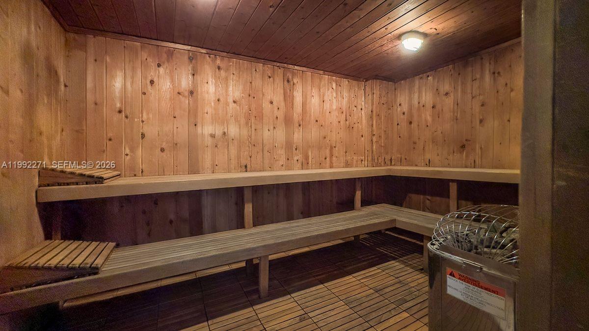 See details 210 1 / 2 991 sq. ft. $ 2026-04-23 0 Photo
