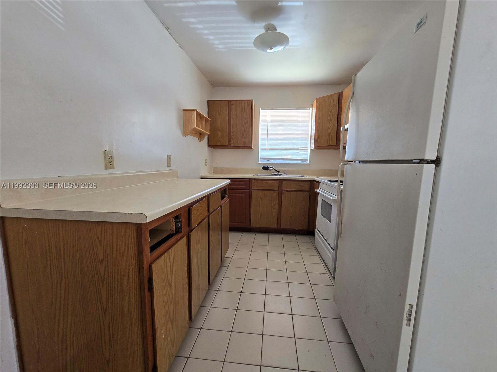   /  1819 кв.футов $ 2026-03-31 0 Фото