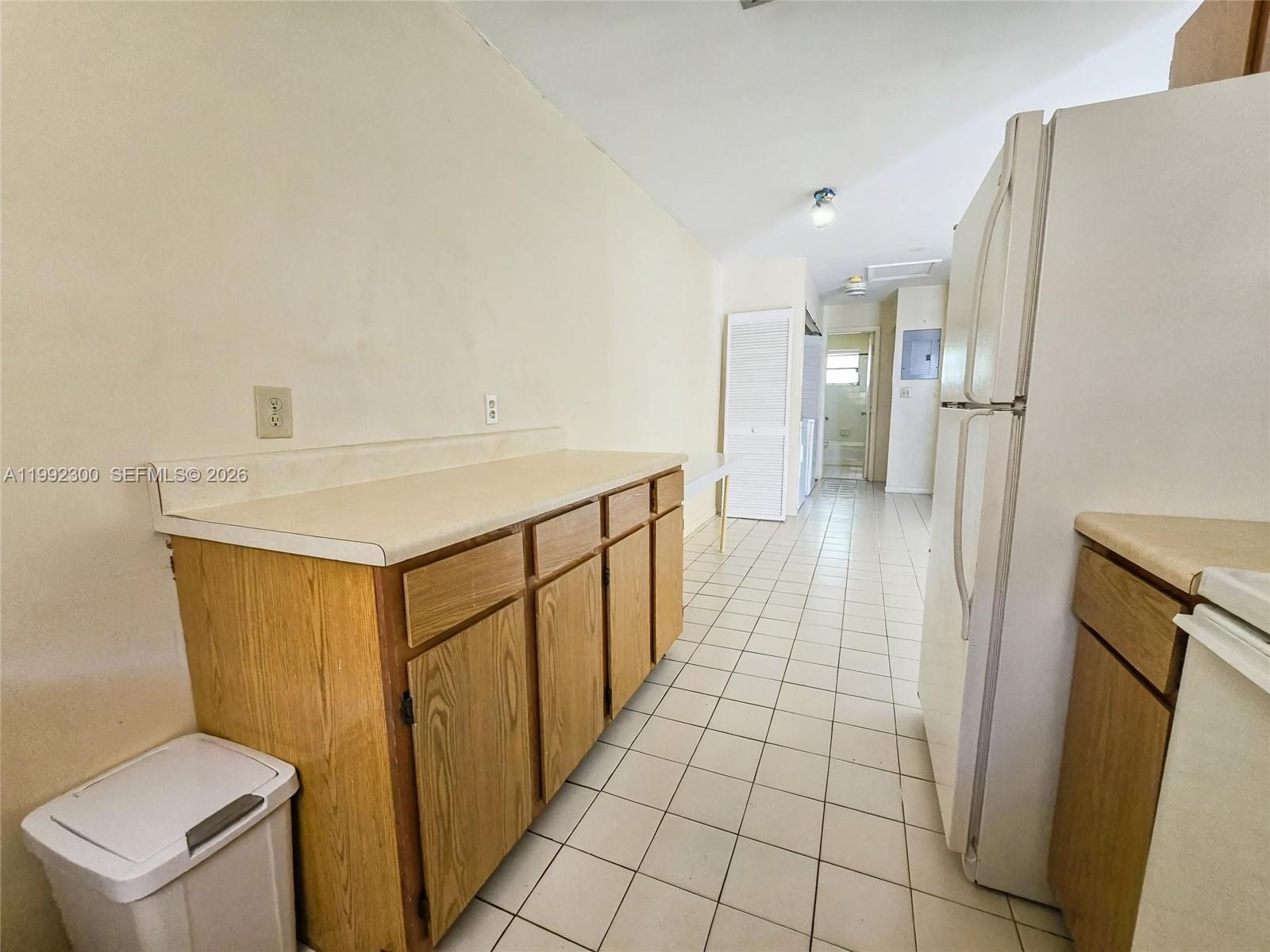   /  1819 кв.футов $ 2026-03-31 0 Фото