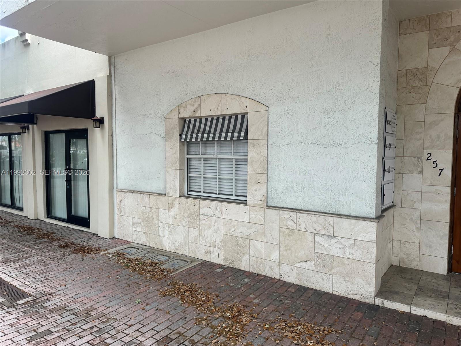   /   sq. ft. $ 2026-03-31 0 foto