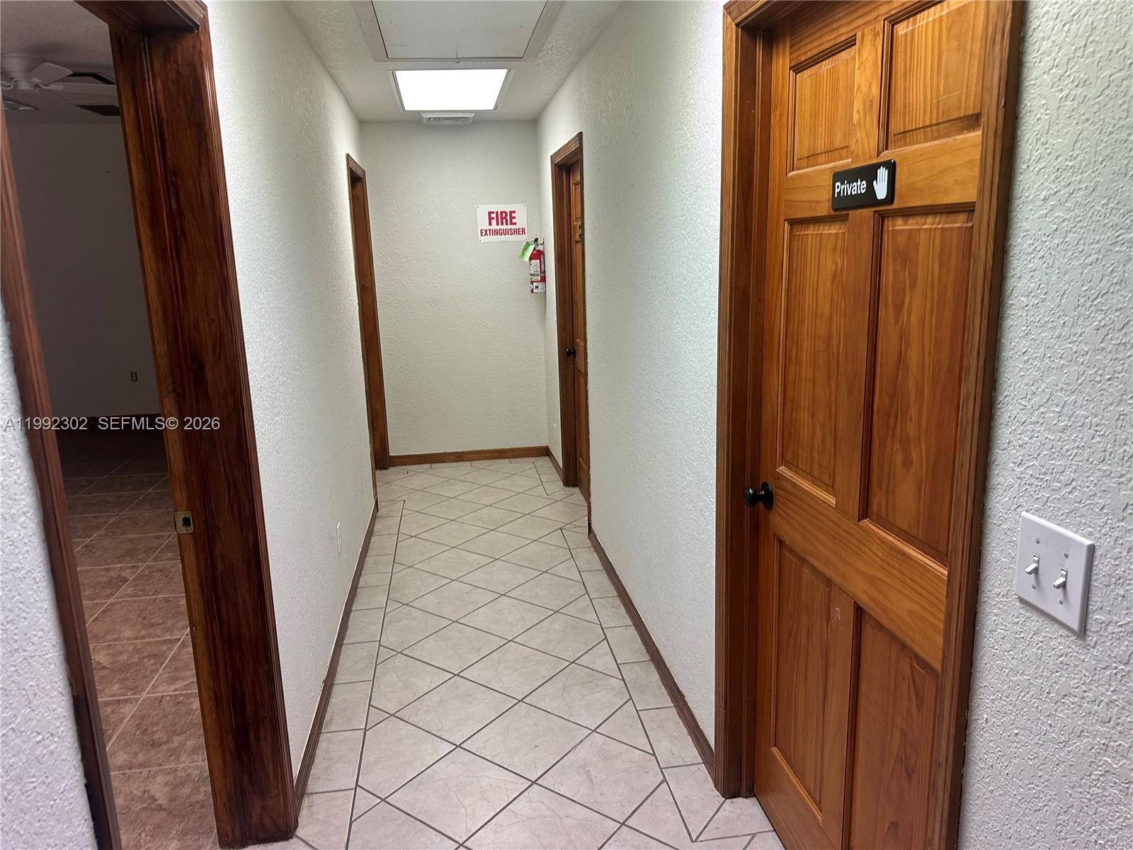   /   sq. ft. $ 2026-03-31 0 foto