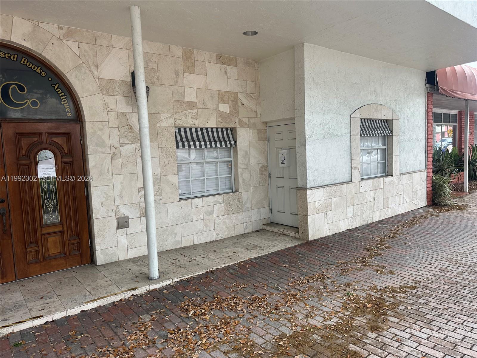   /   sq. ft. $ 2026-03-31 0 foto