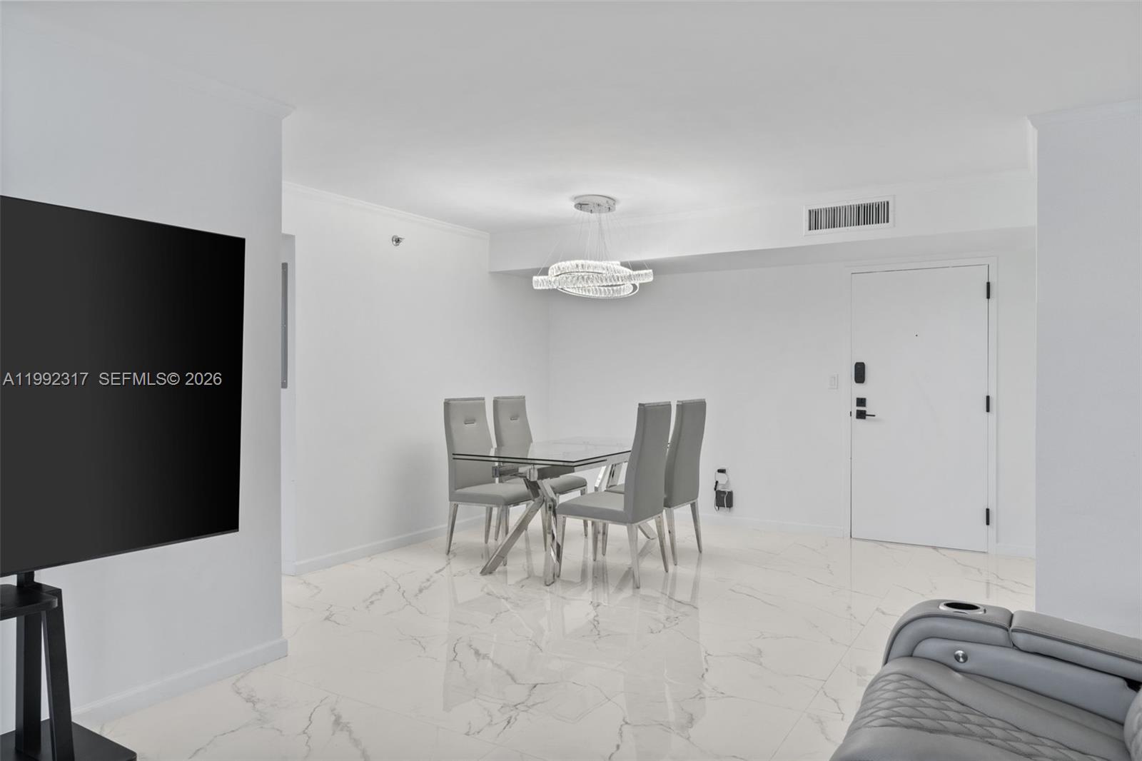 2112 2 / 2 1507 sq. ft. $ 2026-03-31 0 Photo